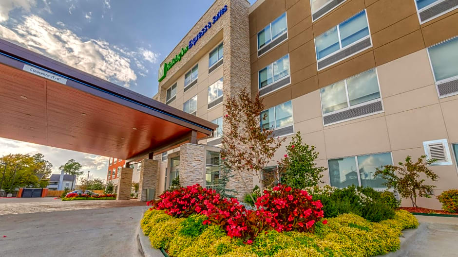 Holiday Inn Express & Suites Tulsa Midtown