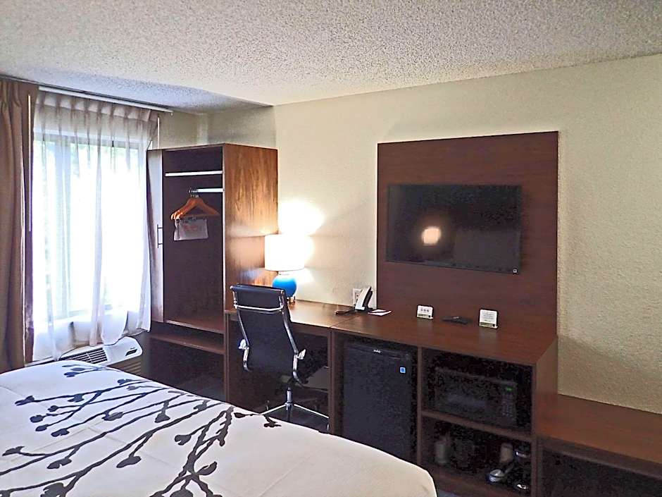 Sleep Inn & Suites California MD