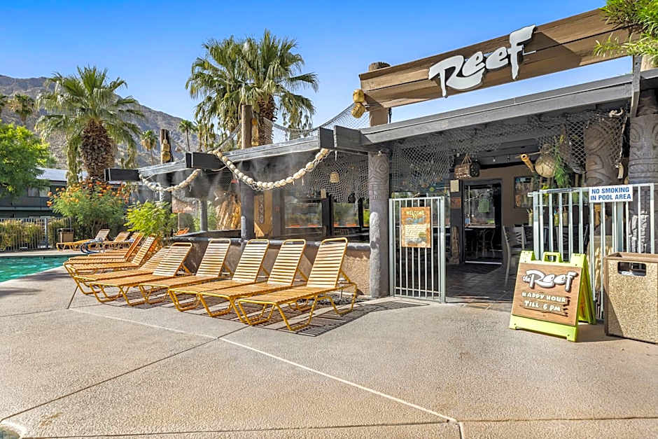 Caliente Tropics Hotel