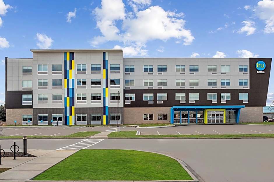 Tru by Hilton Janesville