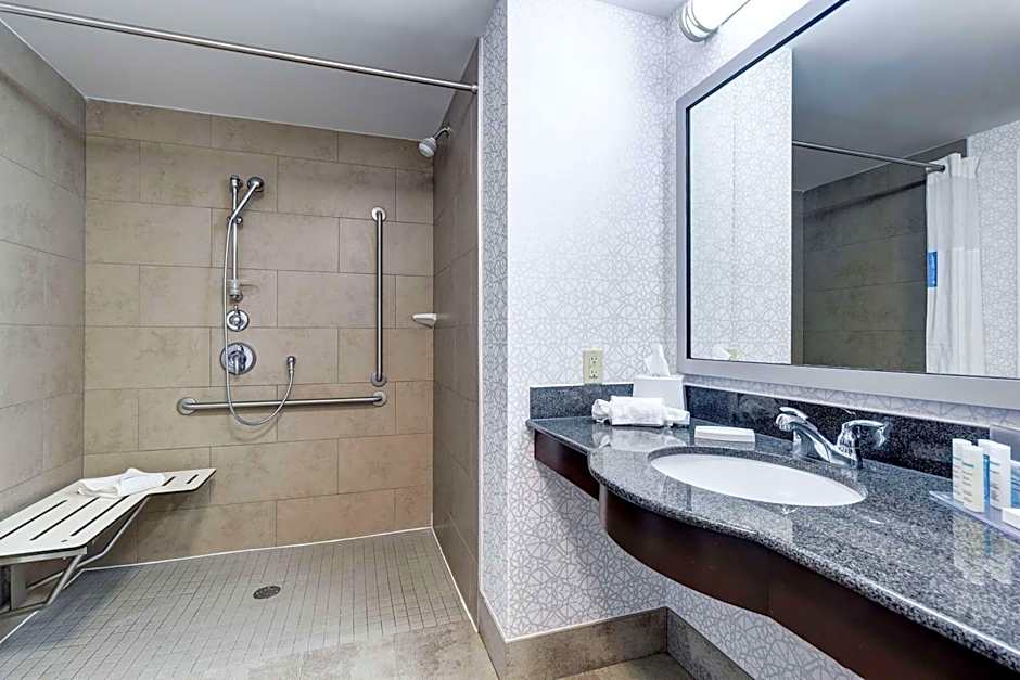 Hampton Inn & Suites By Hilton Hamilton-Brantford