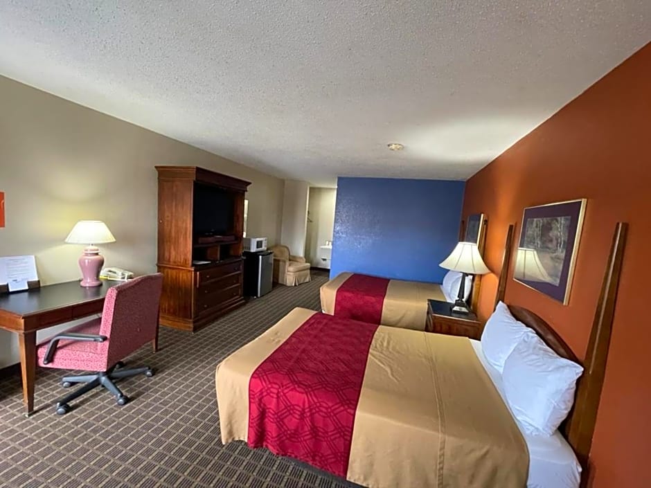 Knights Inn & Suites Emporia