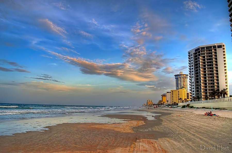 Cozy Studio Suite Near Beach w Kitchenette #11