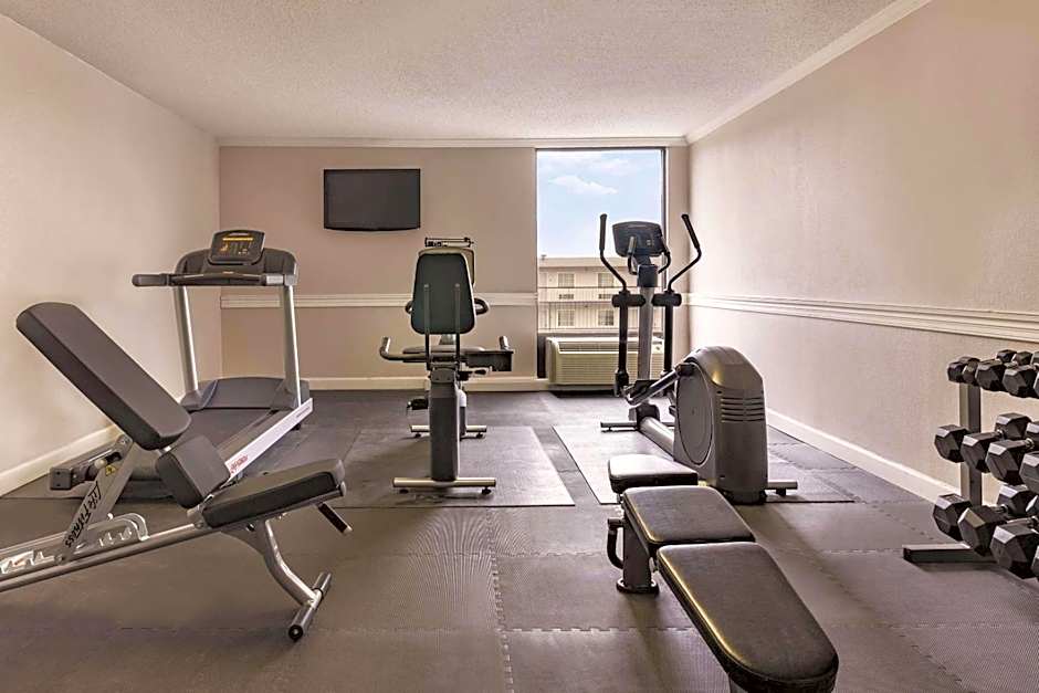 Country Inn & Suites by Radisson, North Little Rock, AR