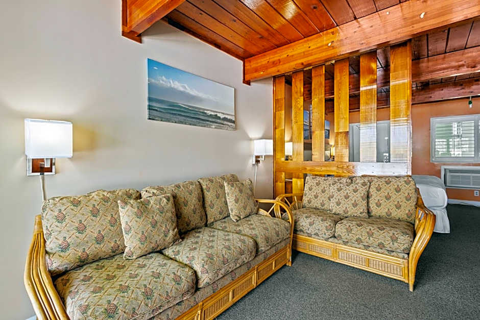 Fort Pierce Oceanfront Inn- Suite- King Bed #6