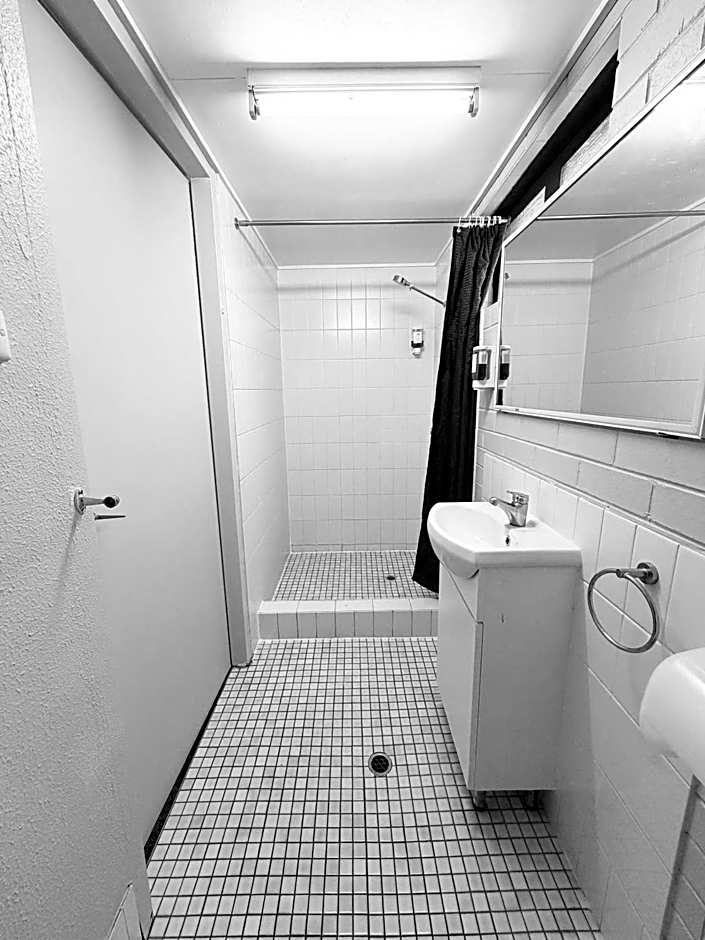 ZED MOTELS Tropical Gateway