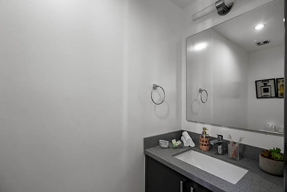 Audemar Boutique Hotel and Apartment Homes