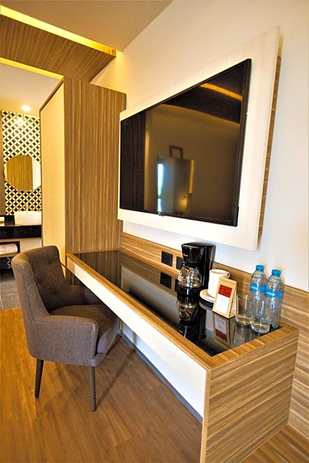 Hotel Plaza by Kavia
