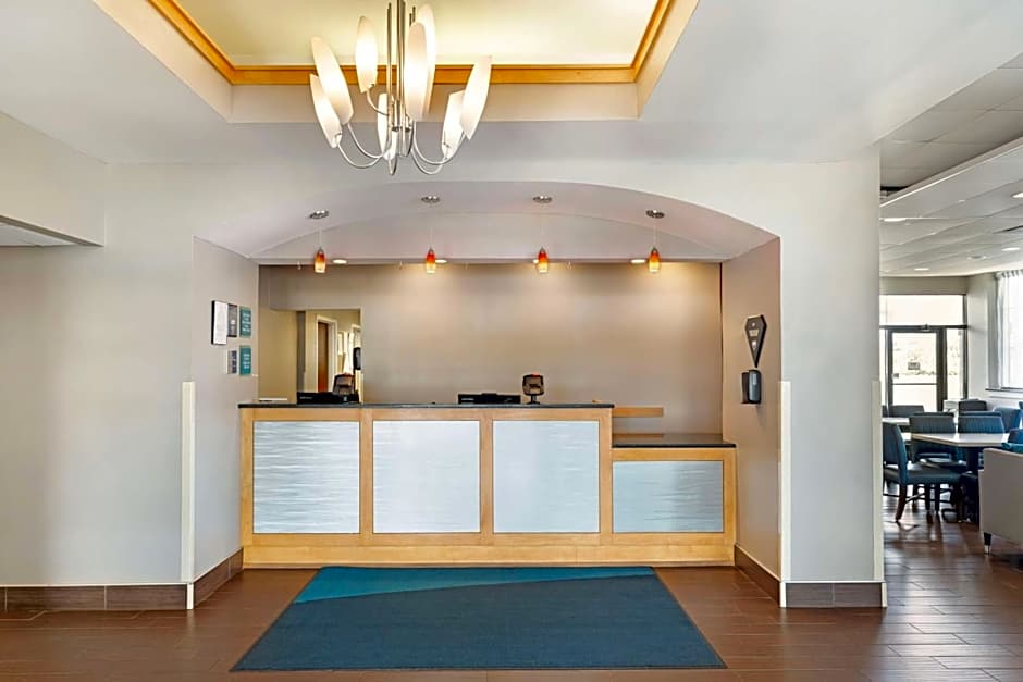 Best Western Hartford Hotel & Suites