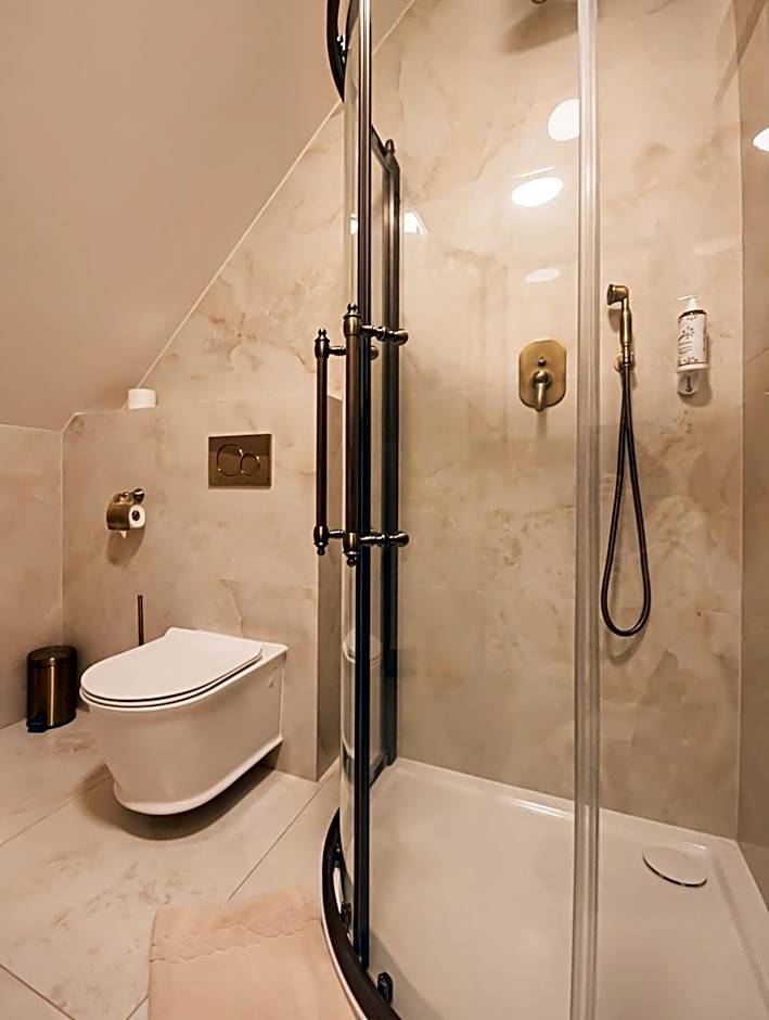 Hotel Octarna - Free On-site Parking