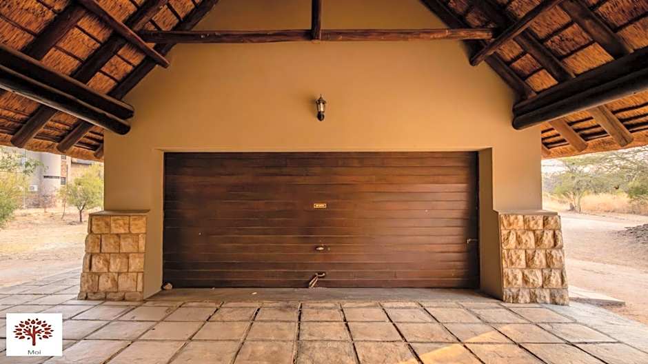 Zebula Golf and Wildlife Estate - Open Plains Pax 10 - Moi Signature Luxury villa