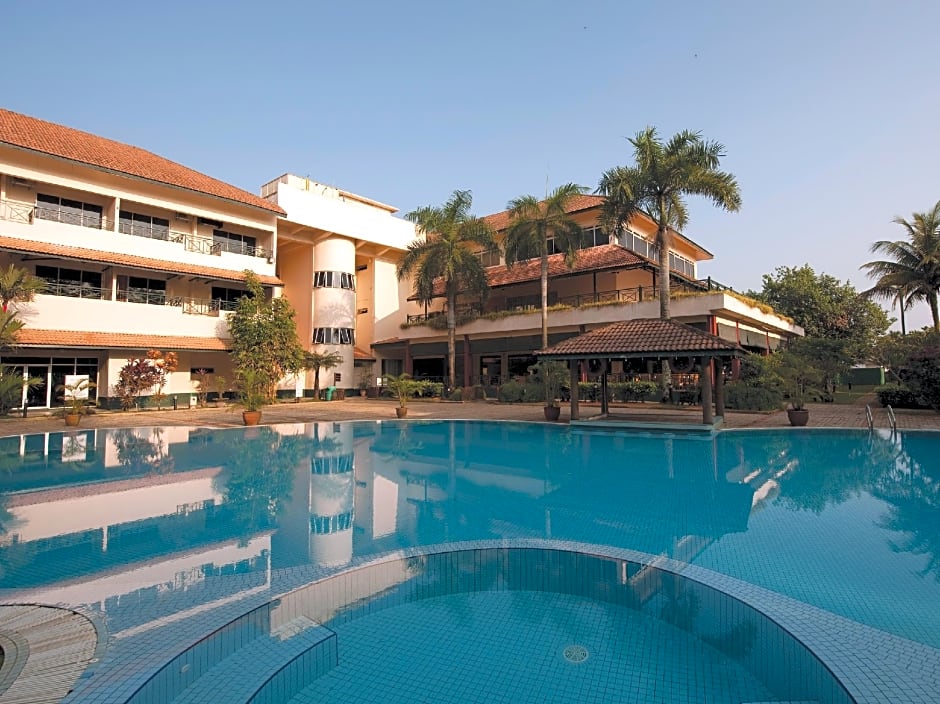 The Qamar Paka Resort