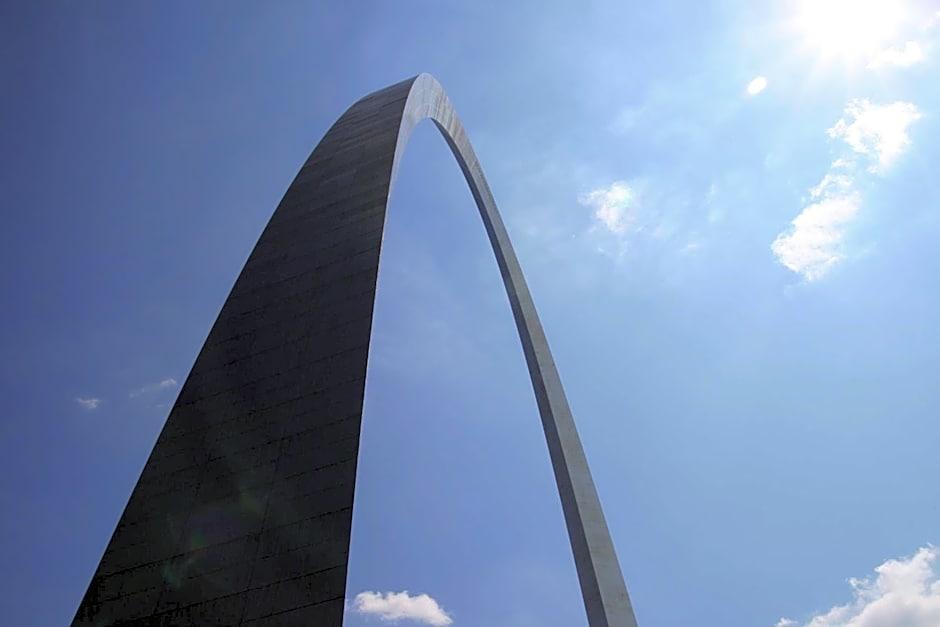 Hampton Inn By Hilton St Louis At The Arch