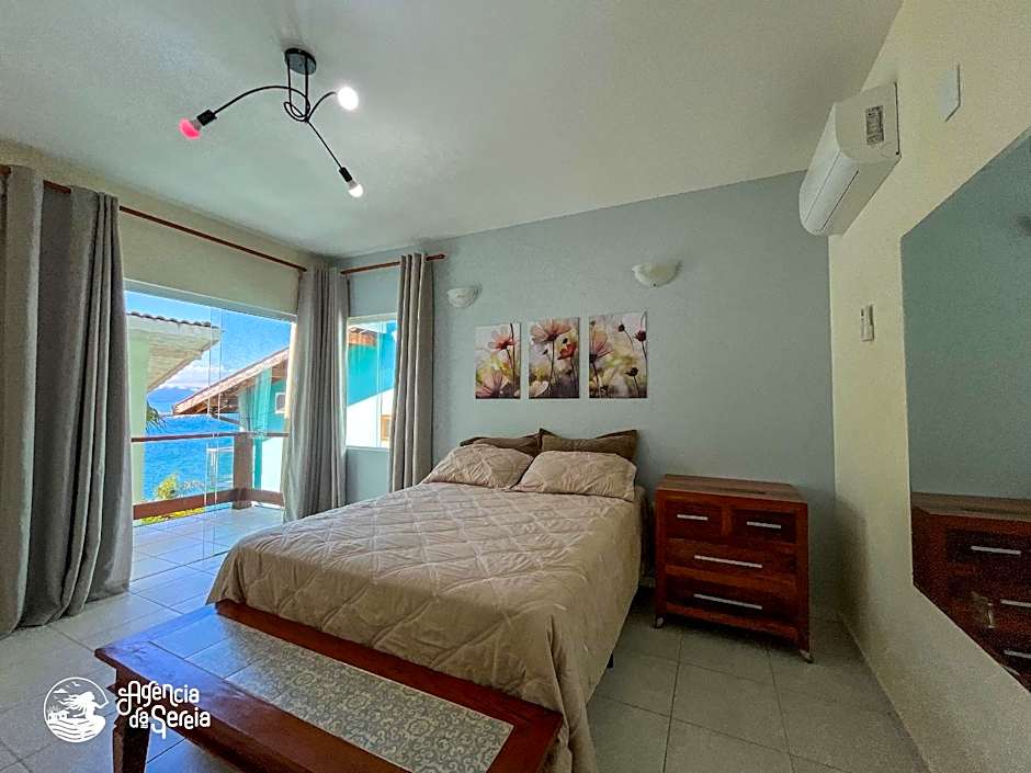 Casa c/piscina e vista p/ Ilha das Cabras em Piúva