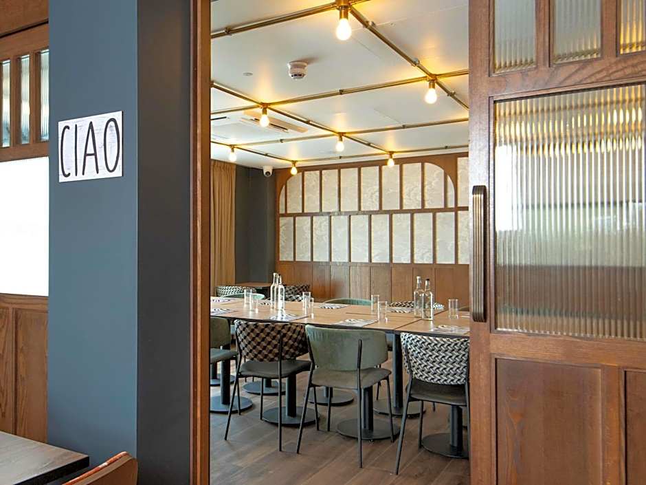 ibis London Gatwick Airport