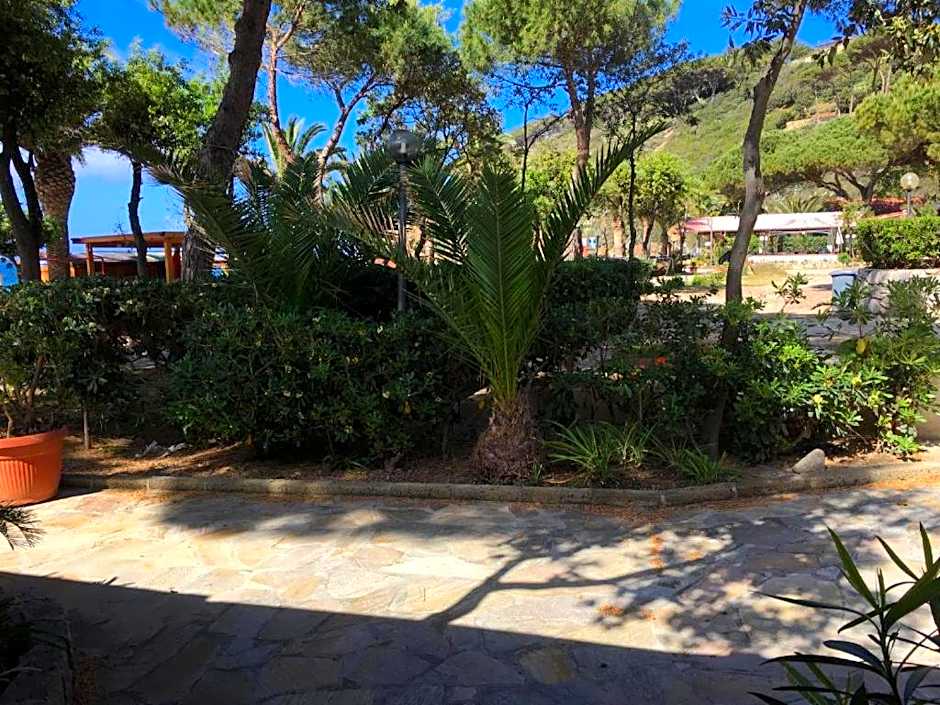 Residence Mandel 2 by Mandel Club