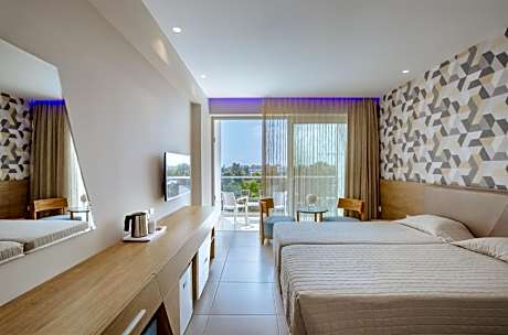 Standard Double or Twin Room with Balcony