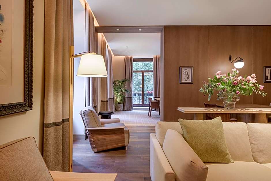 AC Hotel by Marriott Recoletos