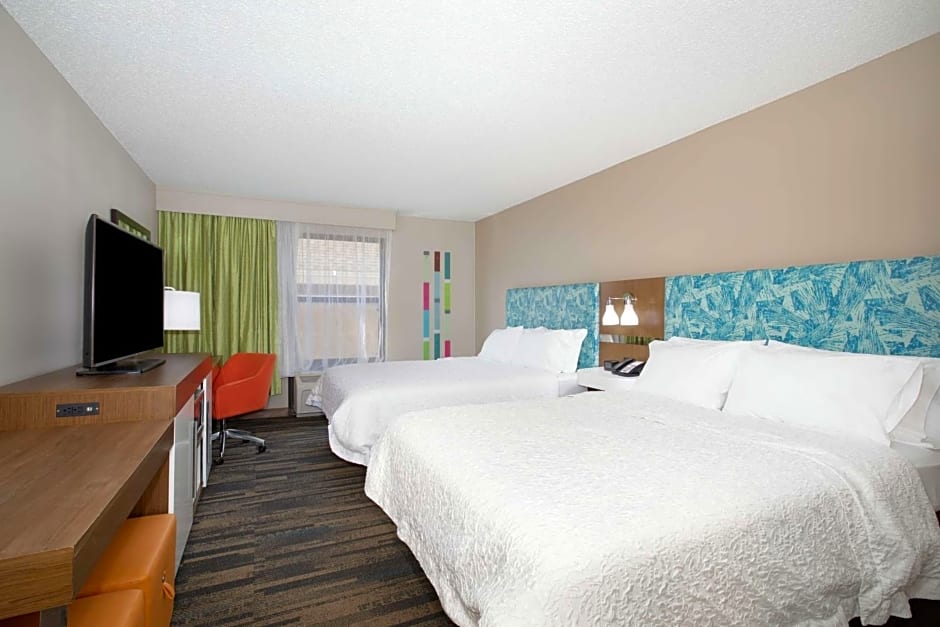 Hampton Inn By Hilton And Suites Kansas City/Merriam