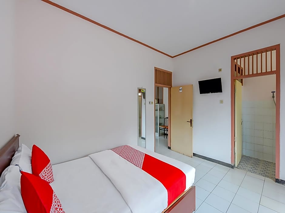 OYO 90258 Hotel New Aprilla