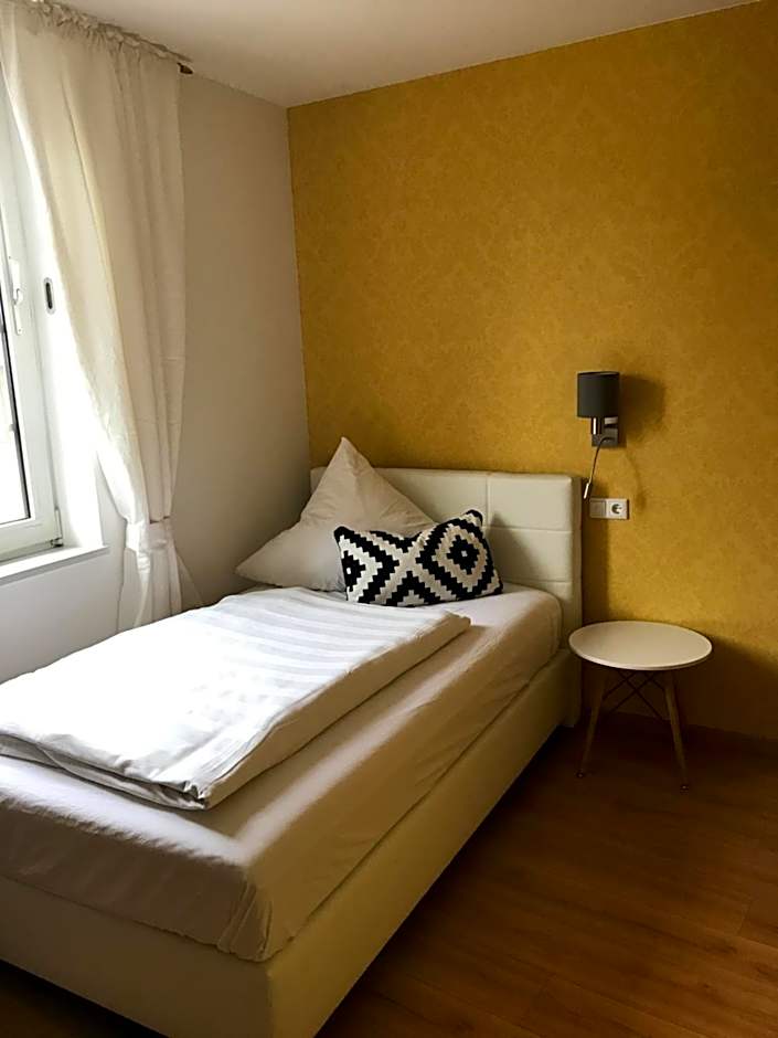 Hotel zur goldenen Sonne