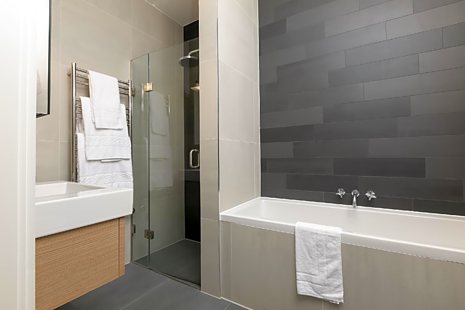 LT Greenwich 3 Bed Townhouse