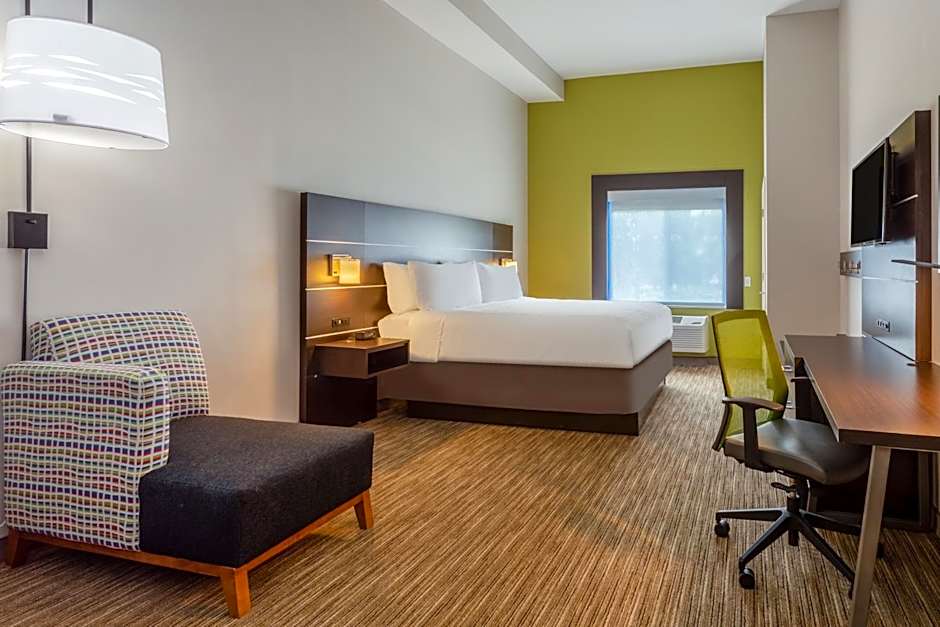 Holiday Inn Express Arrowood By IHG