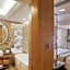 Zhangjiagang Zhonglian GDH International  Hotel