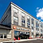 Amsterdam Inn & Suites, an Ascend Collection Hotel