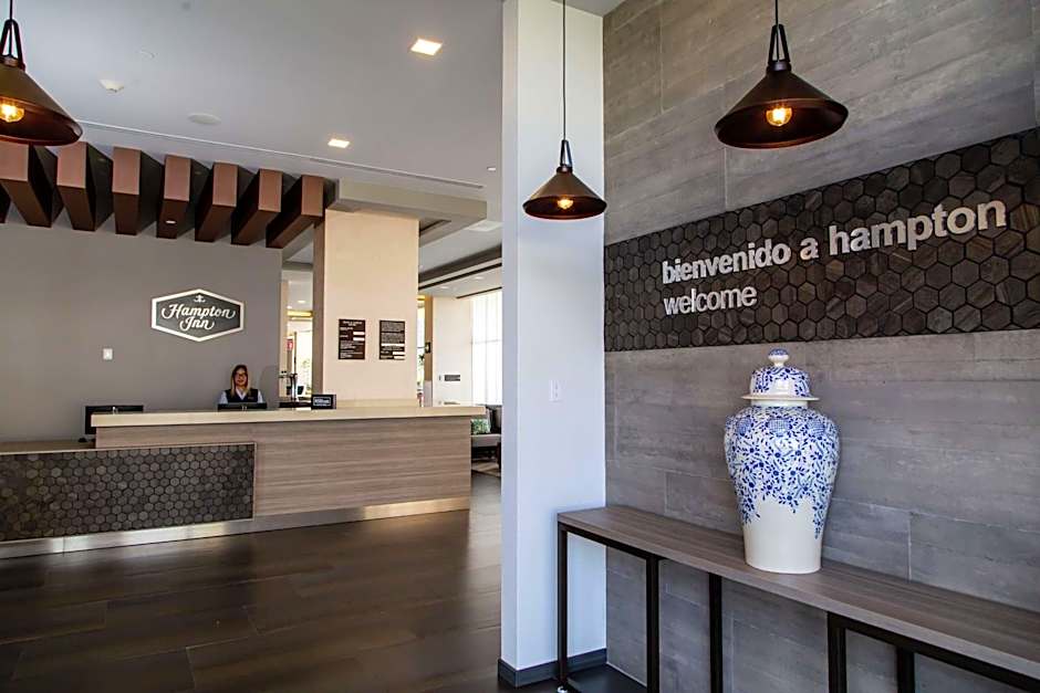 Hampton Inn & Suites By Hilton Puebla