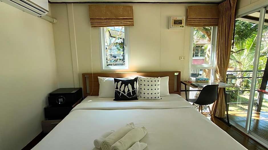 Hill Zone Home Stay by Little Paradise