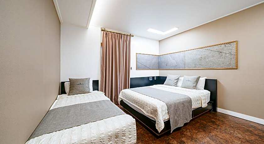 Major Hotel 2