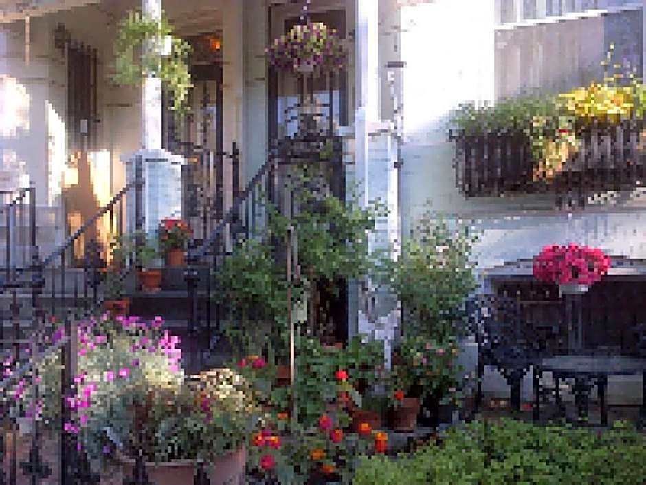 Ledroit Park Renaissance Bed and Breakfast