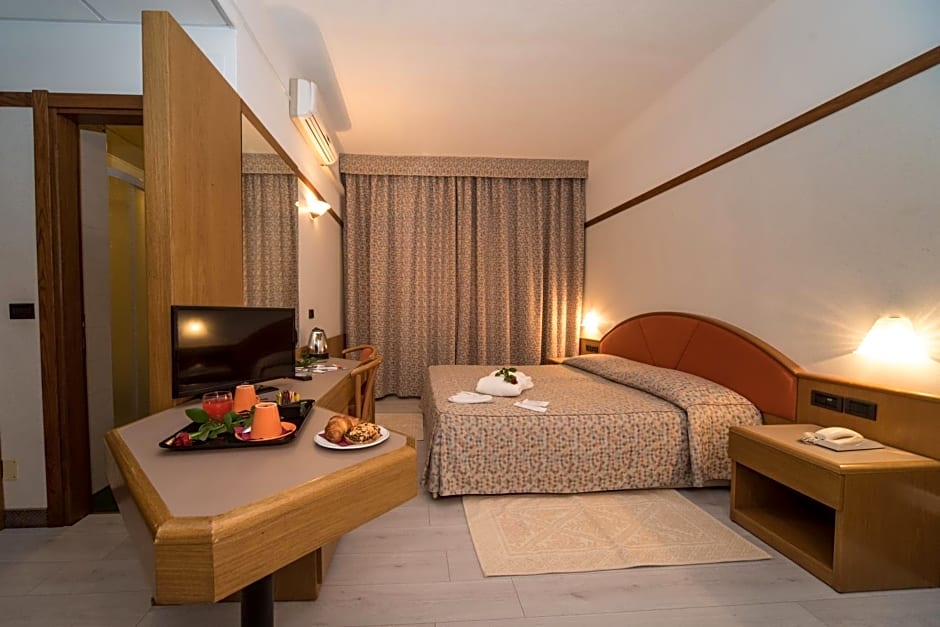 New Petit Hotel