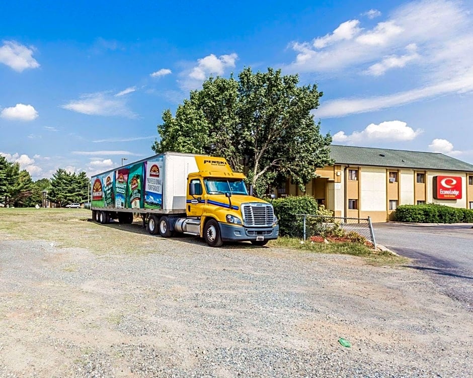 Econo Lodge Inn & Suites Matthews - Charlotte