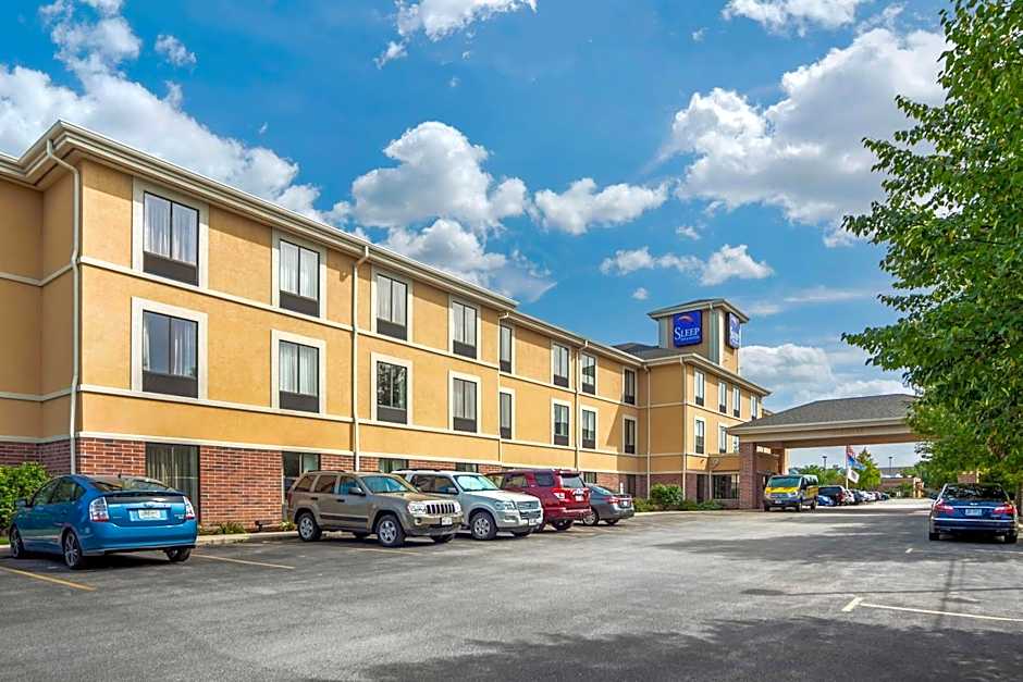 Sleep Inn & Suites Milwaukee Airport