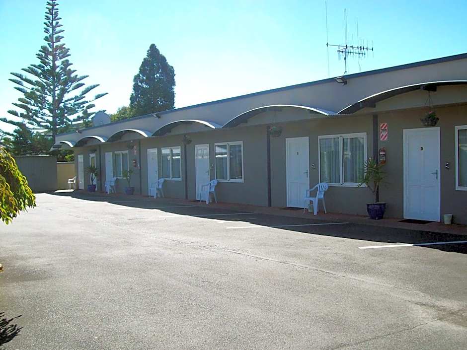 Bentons Motel