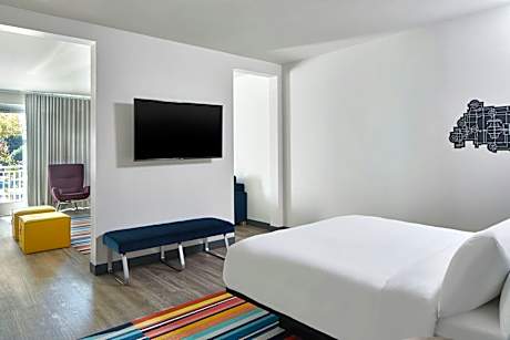 Aloft Suite, Suite, 2 Queen, Balcony