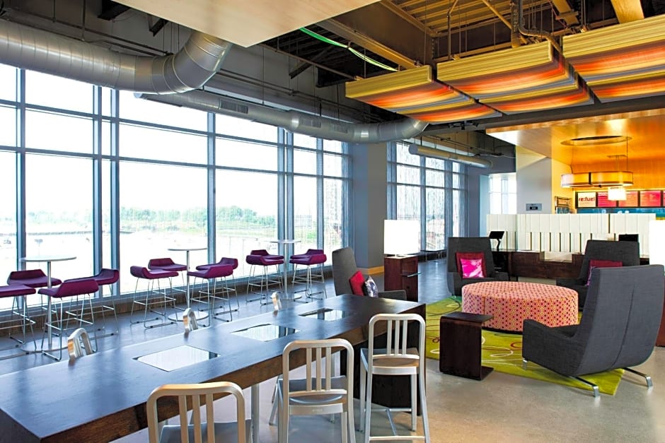 Aloft Cleveland Downtown