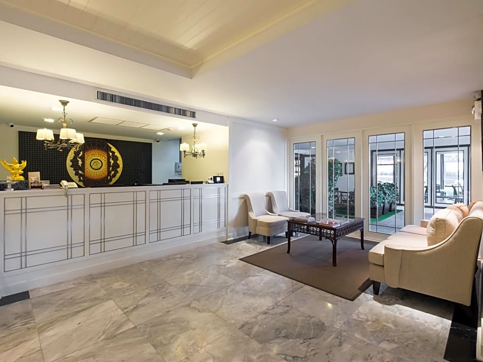 Rongratana Executive Residence