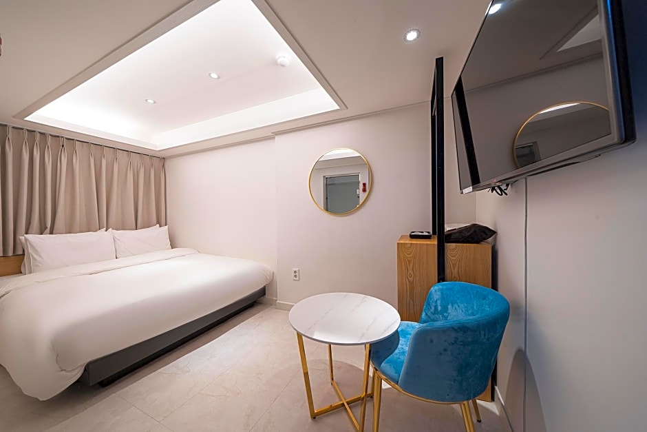 Busan Seomyeon Business Hotel J7                                                                