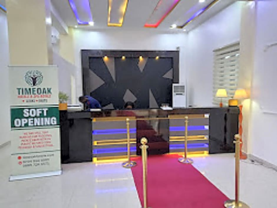 Time Oak Hotel and Suites Royale