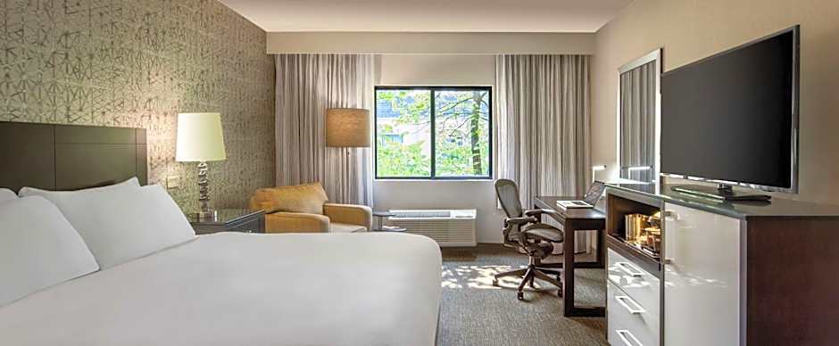 DoubleTree by Hilton Hotel Chicago Wood Dale - Elk Grove