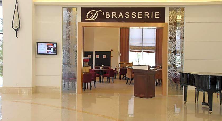 Grand Riverview Hotel