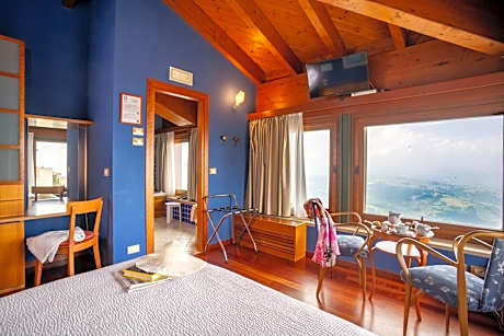 Deluxe Double Room with Panoramic View