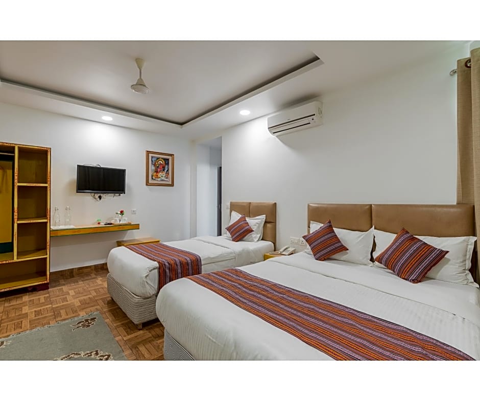 Hotel Ratnasambhava