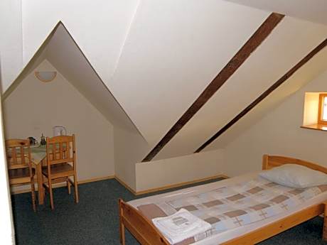 Twin Room with Shared Bathroom