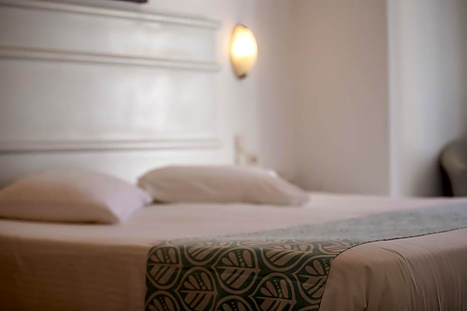Yiannaki Hotel