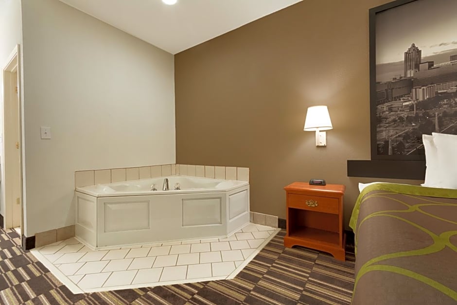 Super 8 by Wyndham Chatsworth/Dalton