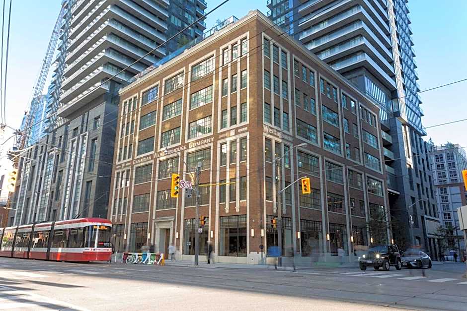 Photo 1 of 50 of Sutton Place Hotel Toronto